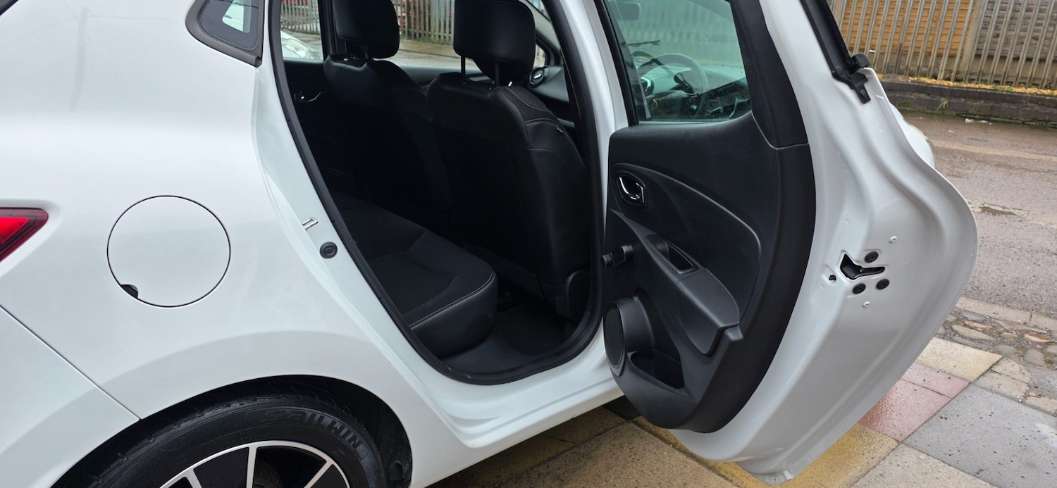 Used Renault Clio 2014 for sale - 77453552: Photo 13