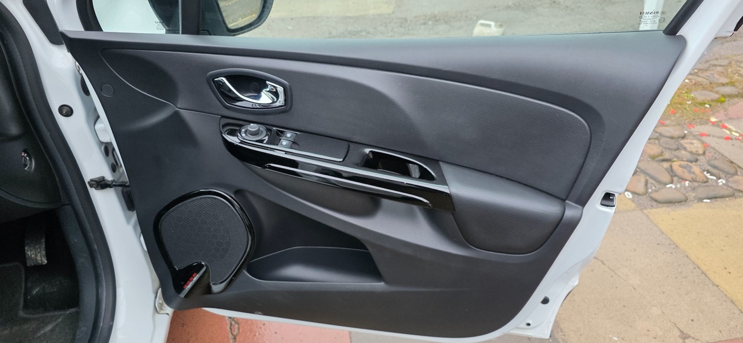 Used Renault Clio 2014 for sale - 77453552: Photo 14