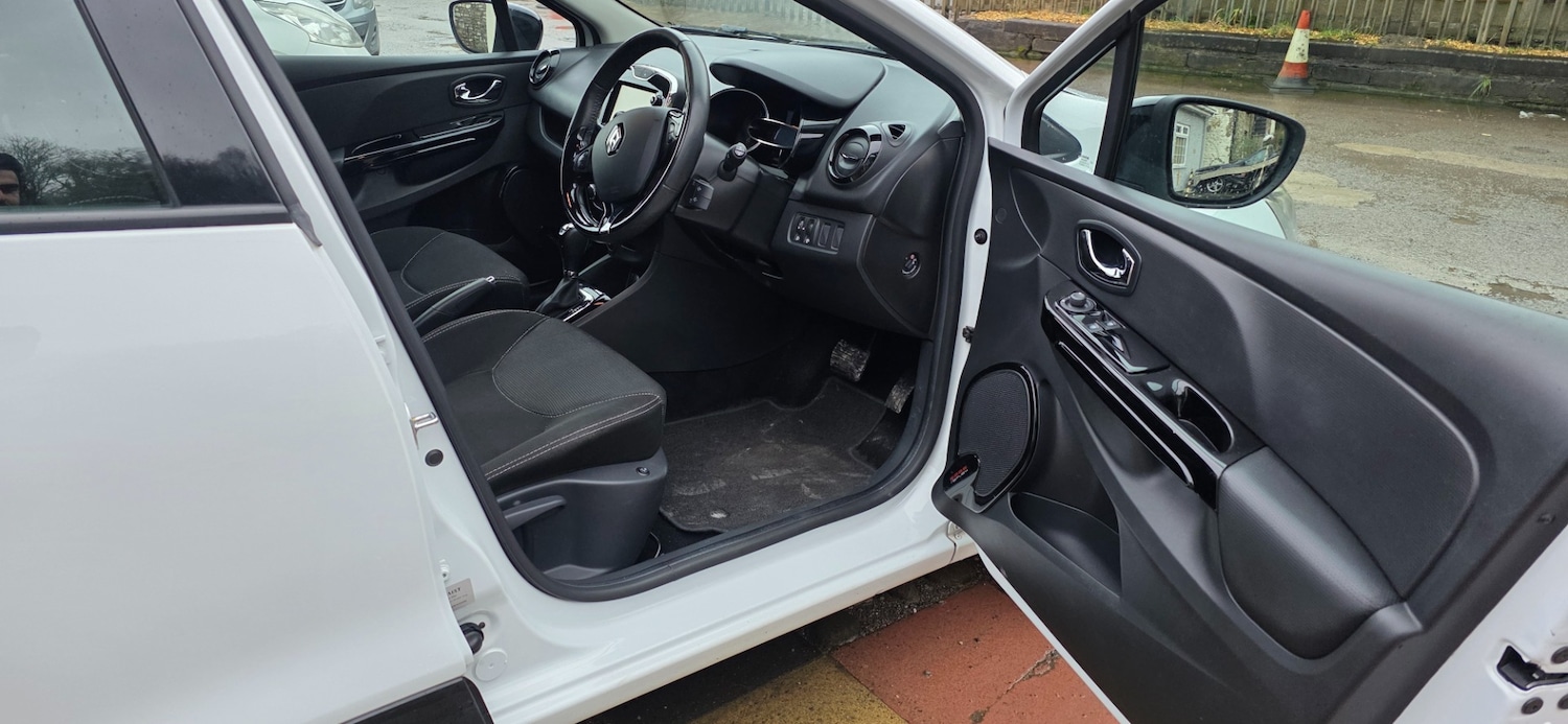 Used Renault Clio 2014 for sale - 77453552: Photo 15