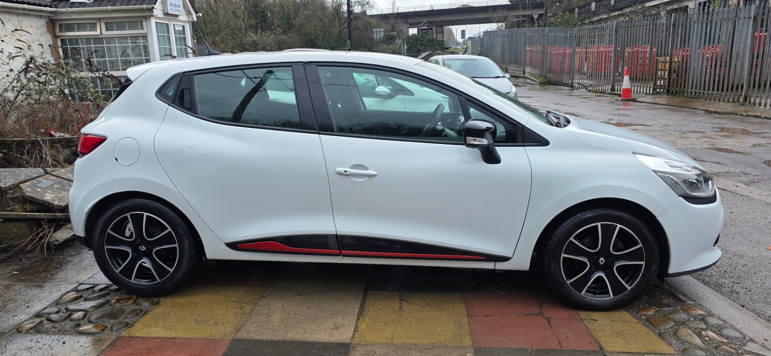 Used Renault Clio 2014 for sale - 77453552: Photo 2