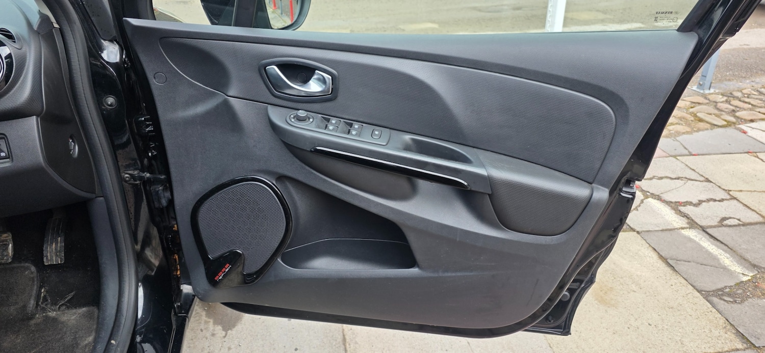 Used Renault Clio 2016 for sale - 78156463: Photo 13