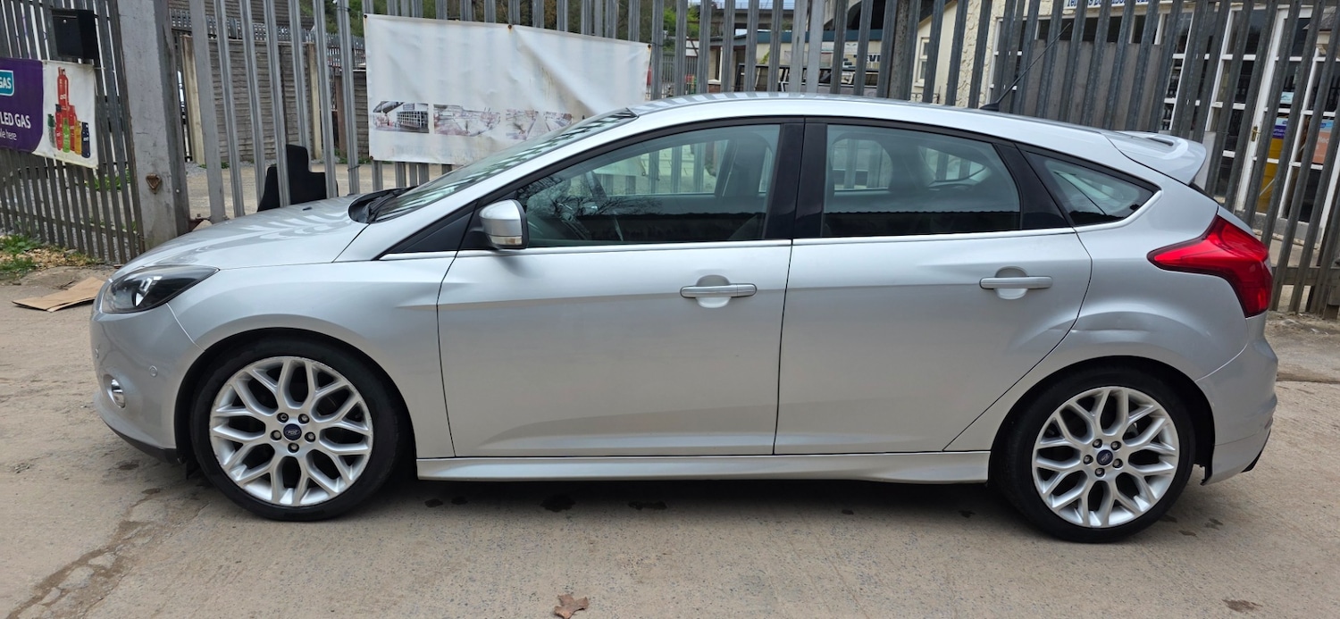 Used Ford Focus 2013 for sale - 78135233: Photo 5
