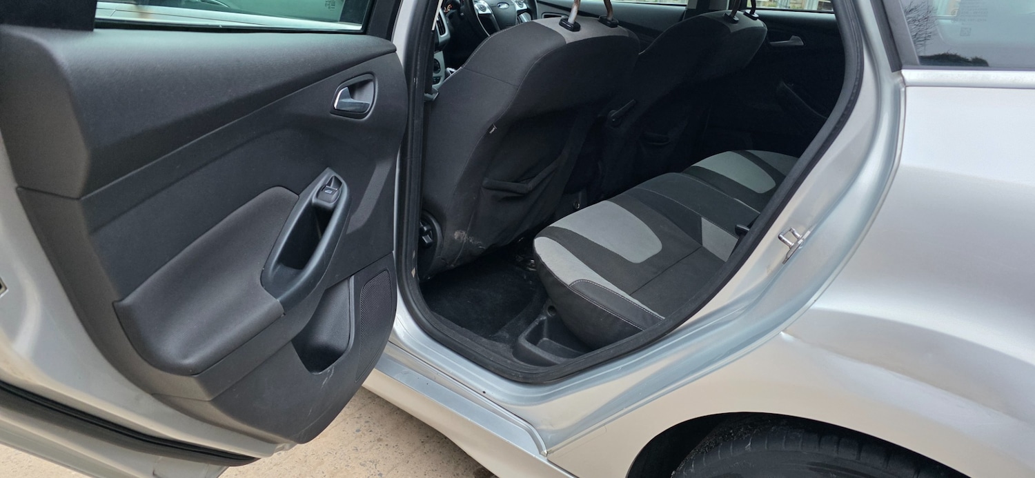 Used Ford Focus 2013 for sale - 78135233: Photo 8