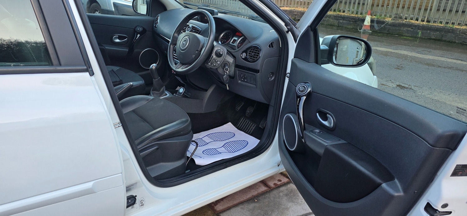 Used Renault Clio 2012 for sale - 77685822: Photo 18