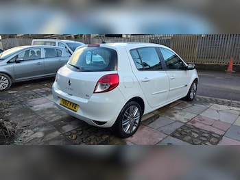 Used Renault Clio 2012 for sale - 77685822: Photo