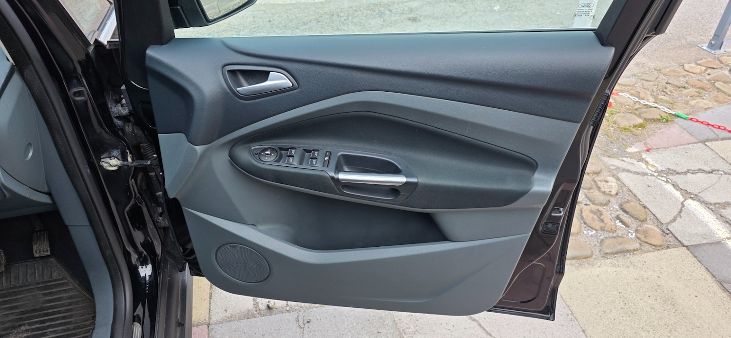Used Ford Grand C-Max 2012 for sale - 76196266: Photo 18
