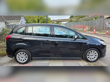Used Ford Grand C-Max 2012 for sale - 76196266: Photo