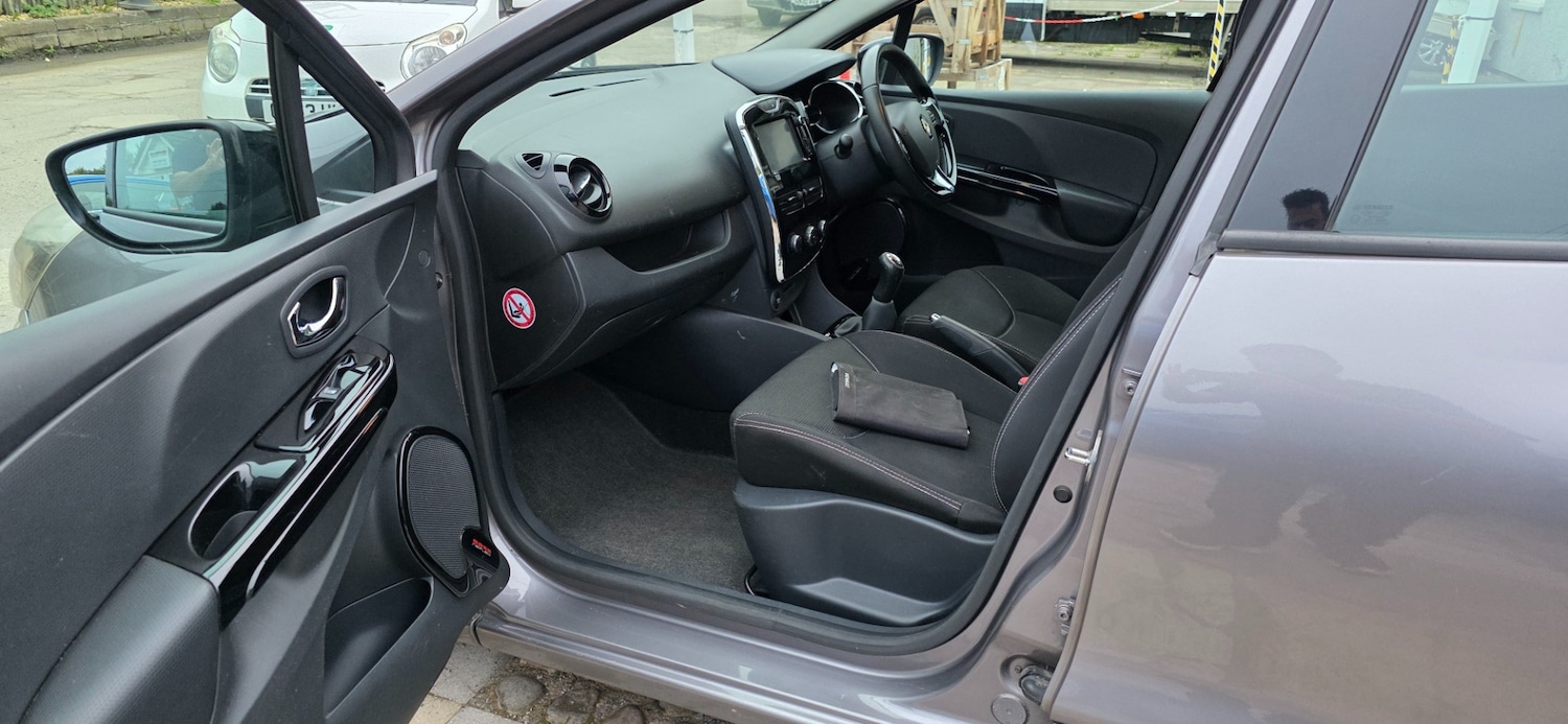 Used Renault Clio 2013 for sale - 76149916: Photo 10
