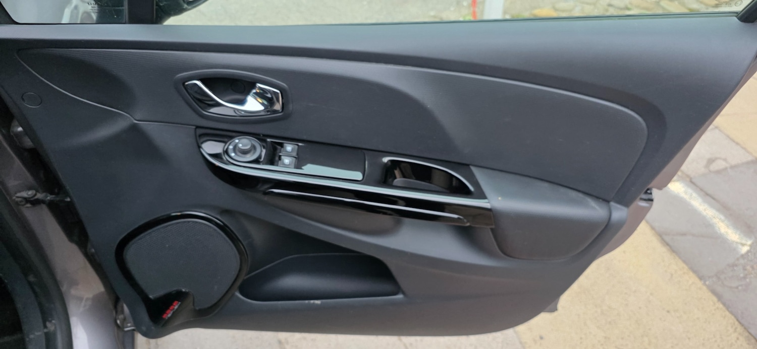 Used Renault Clio 2013 for sale - 76149916: Photo 13