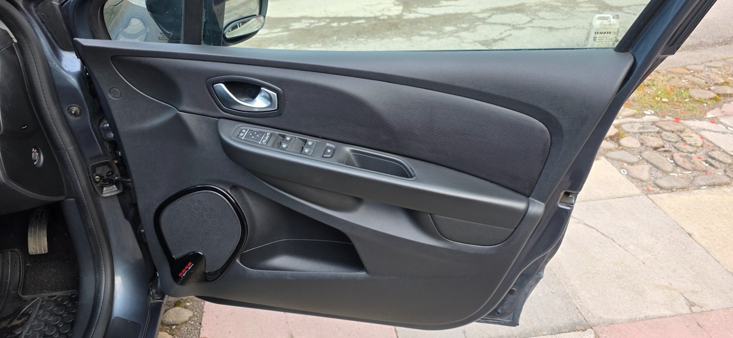 Used Renault Clio 2018 for sale - 78042974: Photo 13