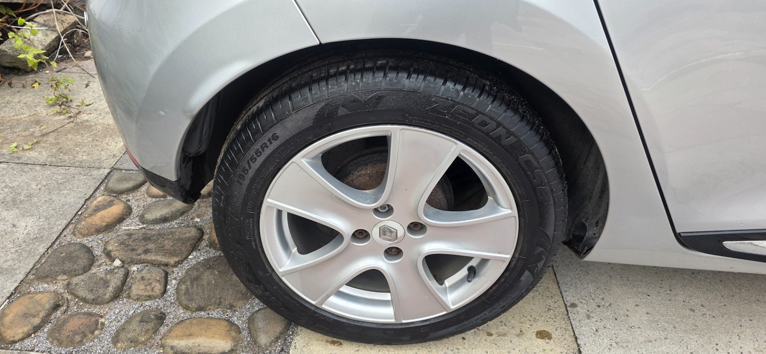 Used Renault Clio 2014 for sale - 76179104: Photo 12