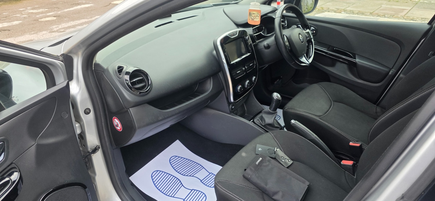Used Renault Clio 2014 for sale - 76179104: Photo 16