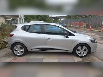 Used Renault Clio 2014 for sale - 76179104: Photo 2