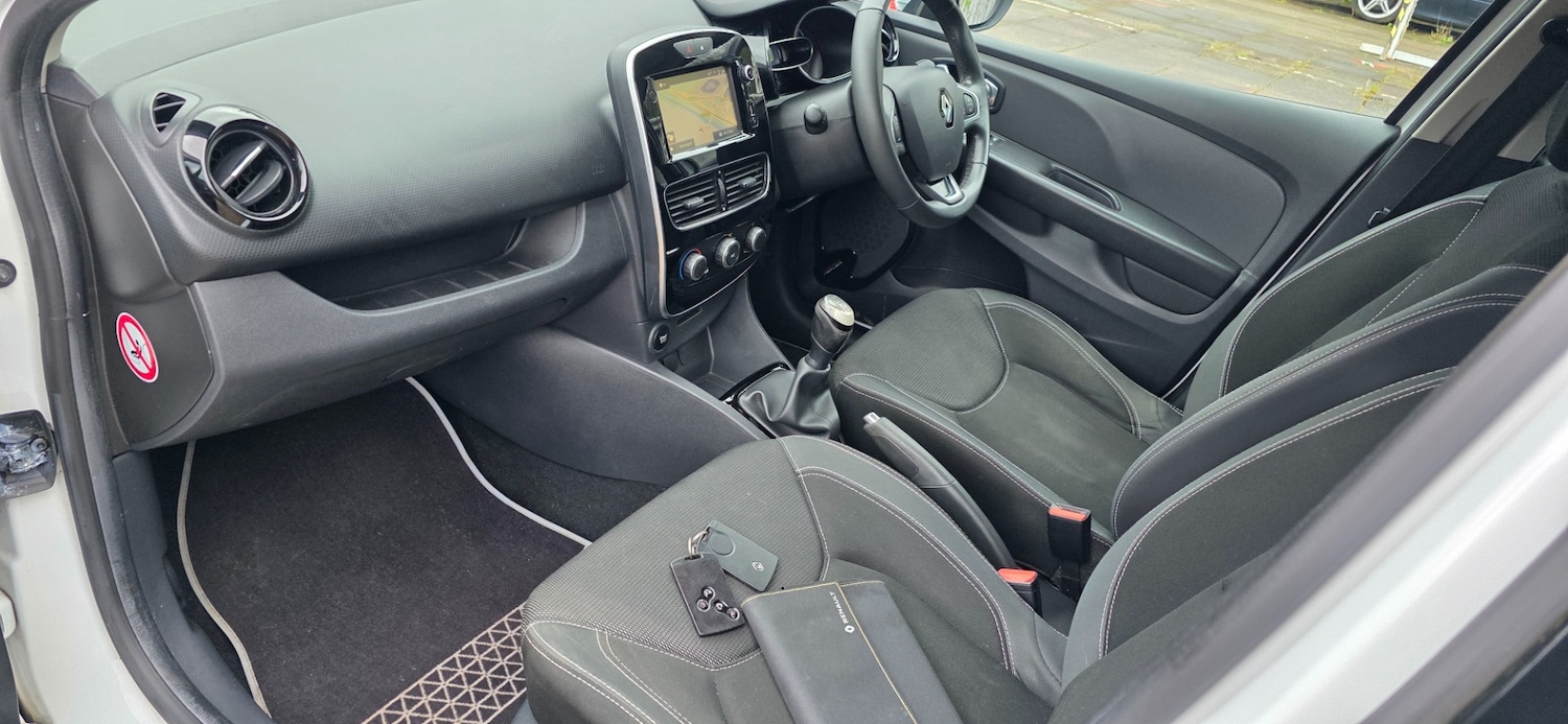 Used Renault Clio 2017 for sale - 77846690: Photo 11