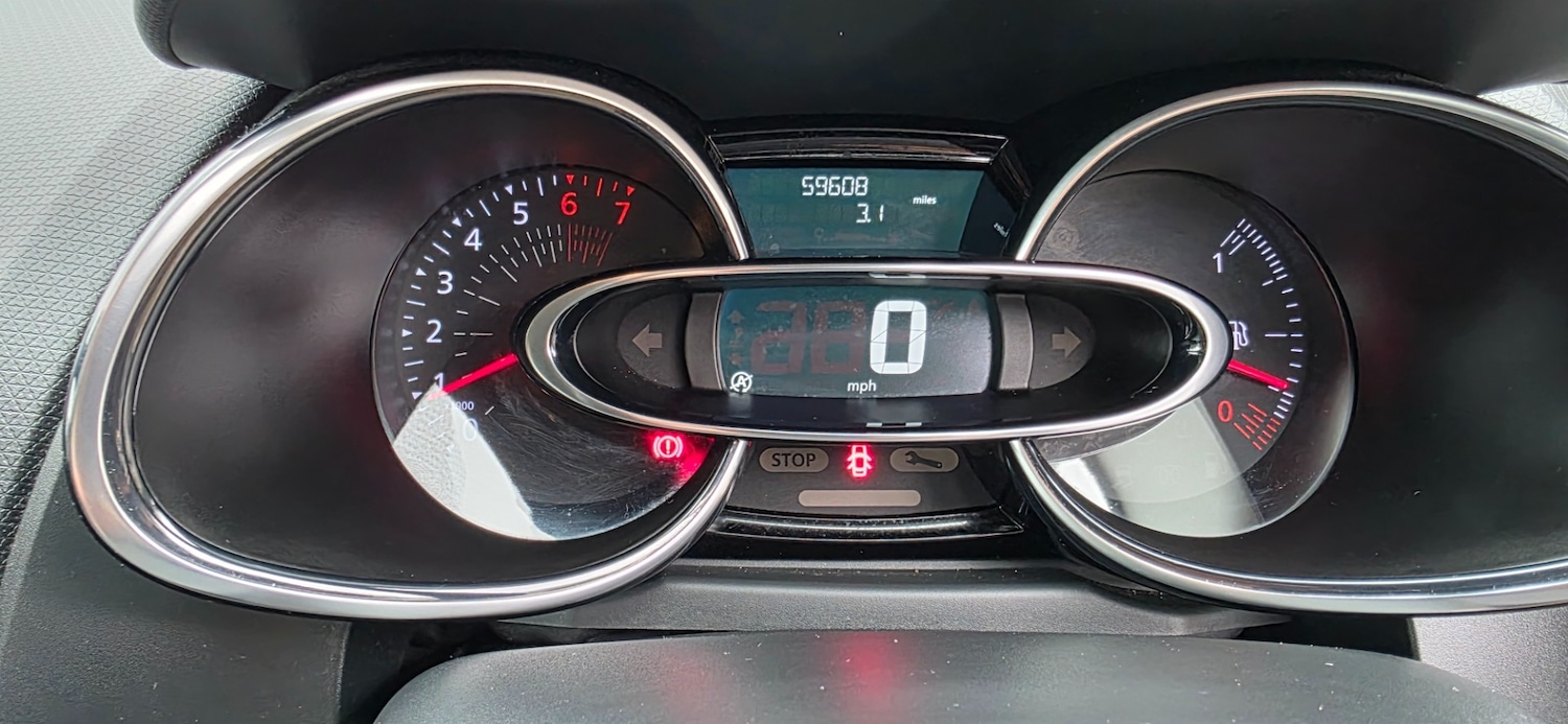 Used Renault Clio 2017 for sale - 77846690: Photo 16