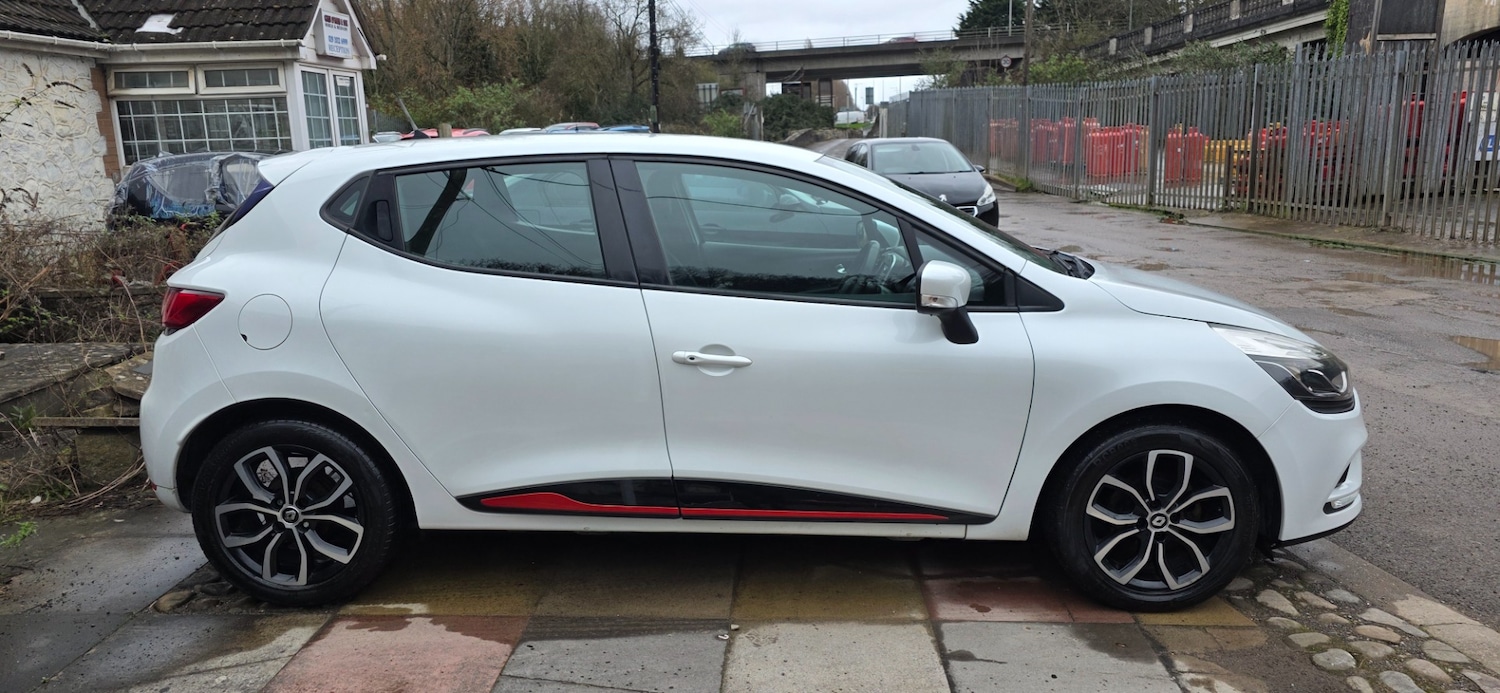 Used Renault Clio 2017 for sale - 77846690: Photo 2
