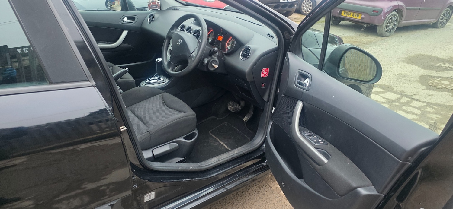 Used Peugeot 308 2011 for sale - 78099039: Photo 11