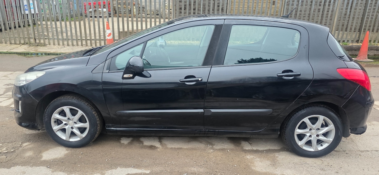 Used Peugeot 308 2011 for sale - 78099039: Photo 6