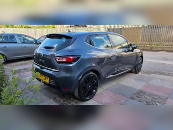 Used Renault Clio 2017 for sale - 79235052: Photo