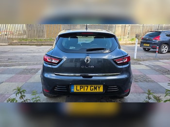 Used Renault Clio 2017 for sale - 79235052: Photo