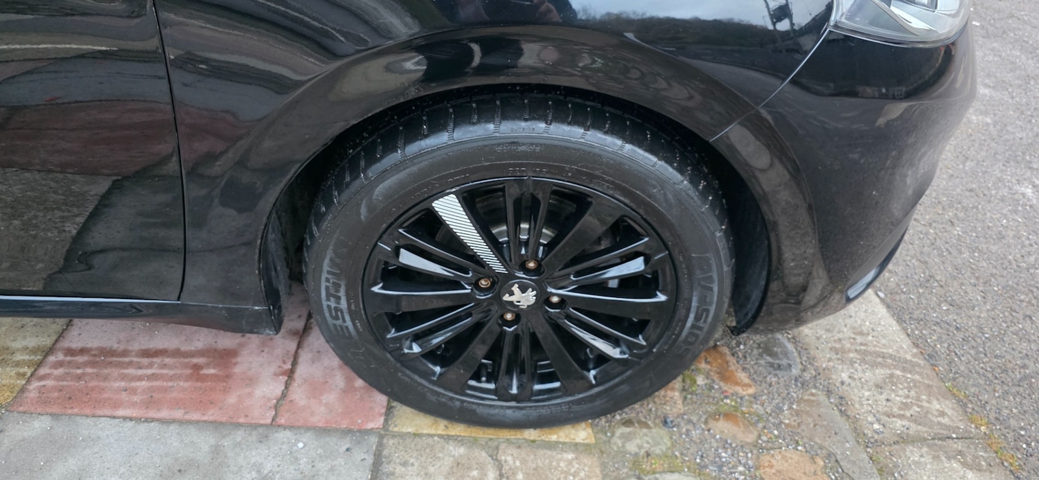 Used Peugeot 208 2017 for sale - 76548090: Photo 12