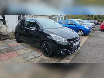 Used Peugeot 208 2017 for sale - 76548090: Photo