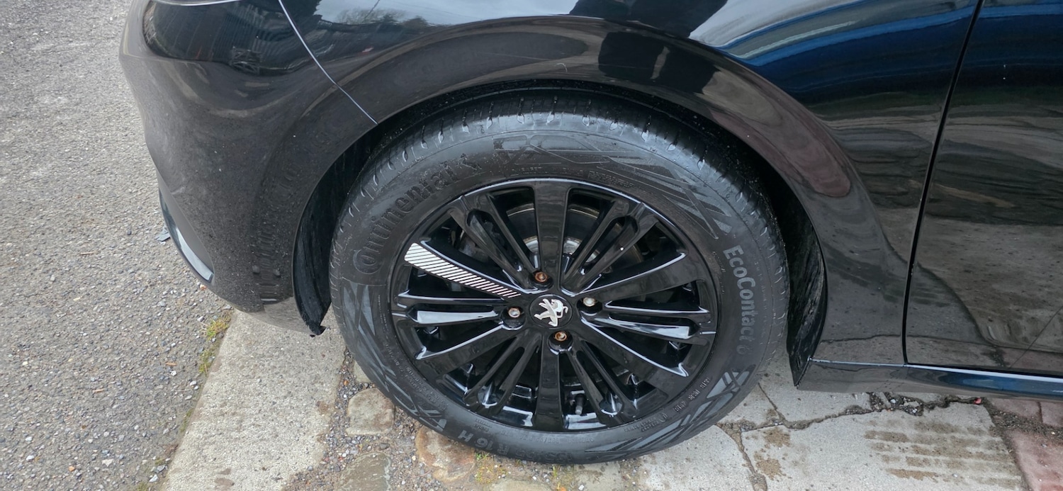 Used Peugeot 208 2017 for sale - 76548090: Photo 9