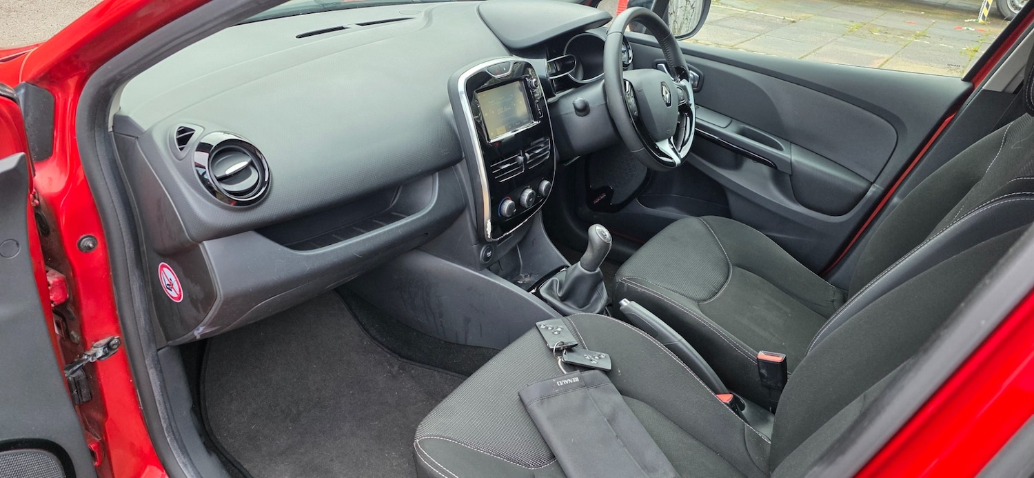 Used Renault Clio 2015 for sale - 77564288: Photo 12