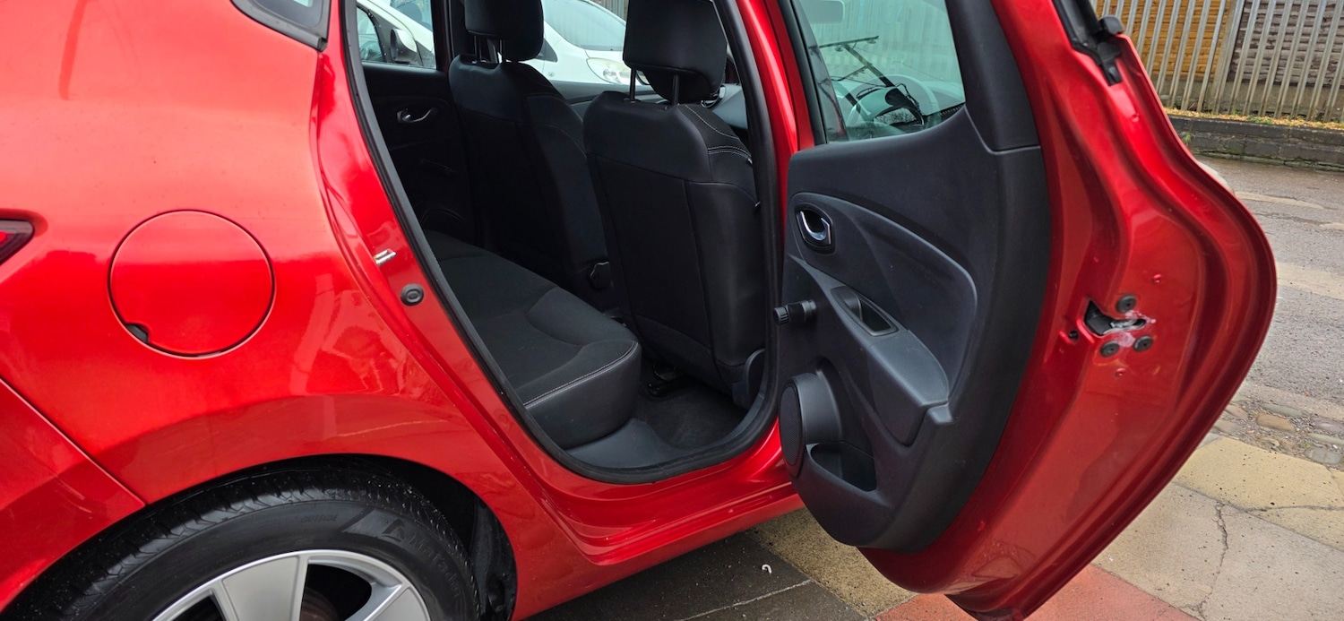 Used Renault Clio 2015 for sale - 77564288: Photo 14