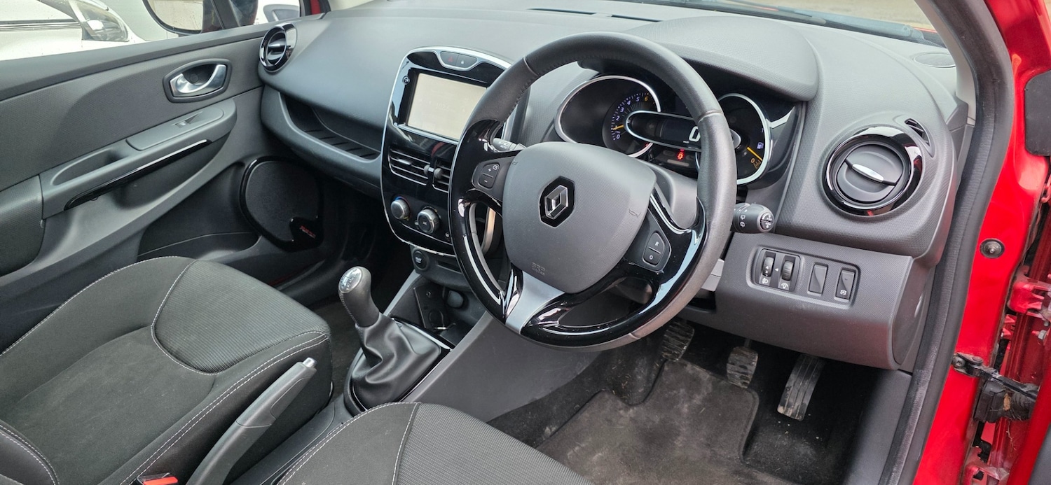 Used Renault Clio 2015 for sale - 77564288: Photo 17