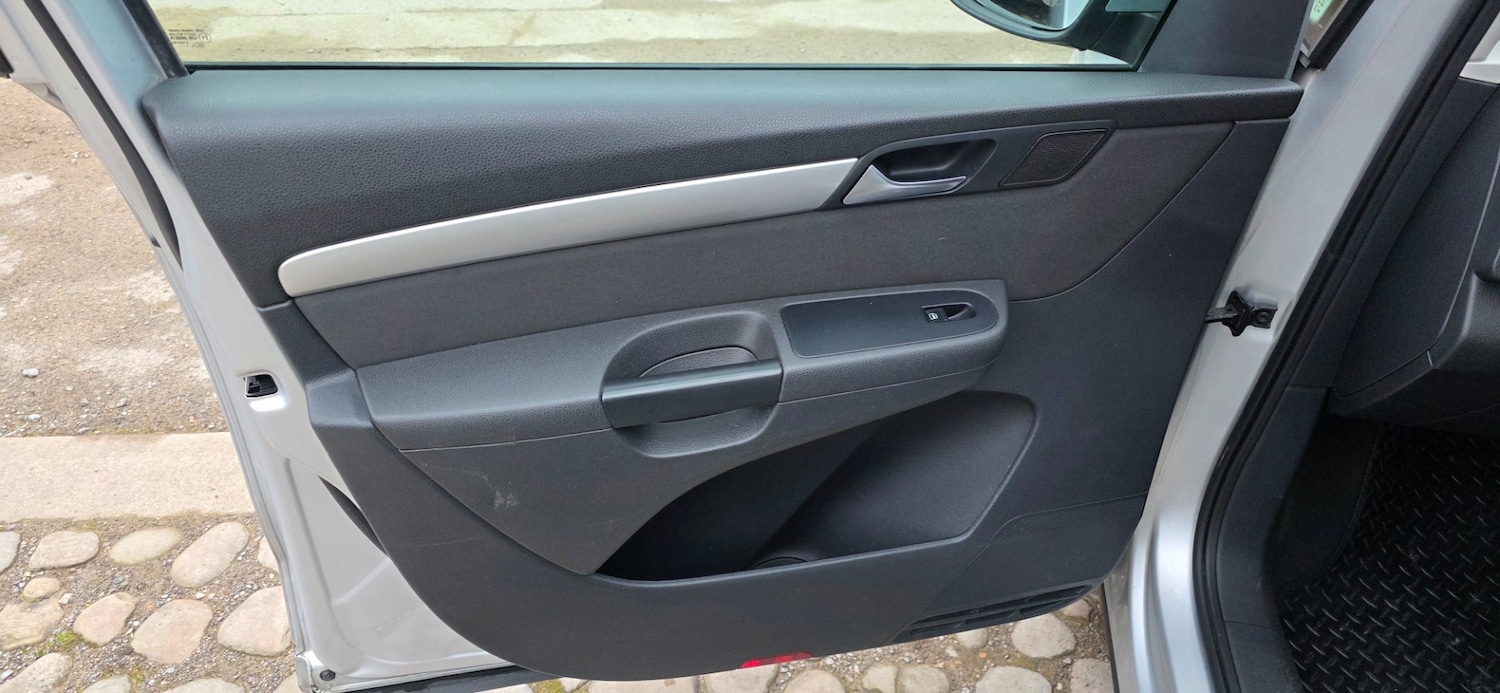 Used Volkswagen Sharan 2011 for sale - 78031927: Photo 10