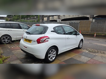 2014 (14) - 1.0 VTi Active 3dr