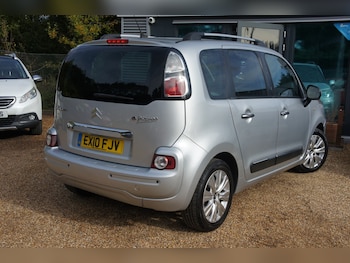Used Citroen C3 Picasso 2010 for sale - 76352705: Photo