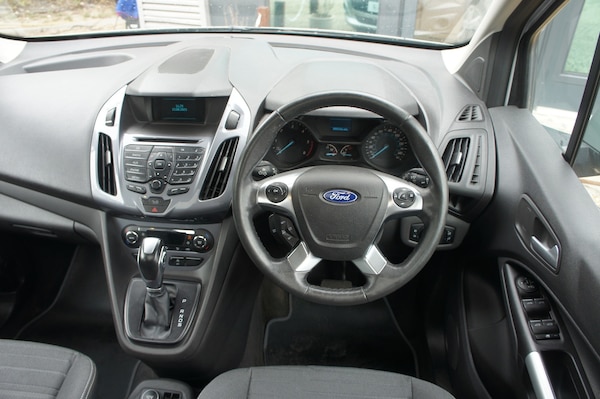 Used Ford Grand Tourneo Connect 2015 for sale - 75638552: Photo 6