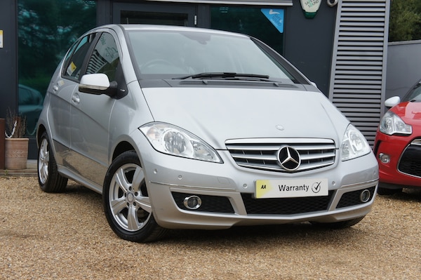 Used Mercedes-Benz A-Class 2011 for sale - 76077863: Photo 2