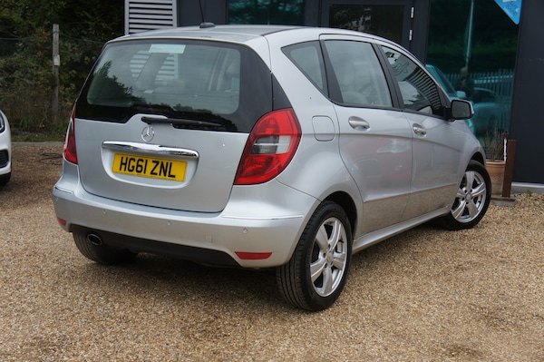 Used Mercedes-Benz A-Class 2011 for sale - 76077863: Photo 4
