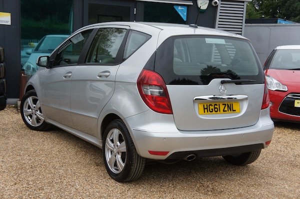 Used Mercedes-Benz A-Class 2011 for sale - 76077863: Photo 5
