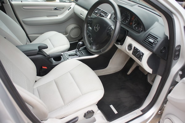 Used Mercedes-Benz A-Class 2011 for sale - 76077863: Photo 7
