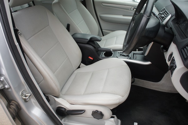 Used Mercedes-Benz A-Class 2011 for sale - 76077863: Photo 8