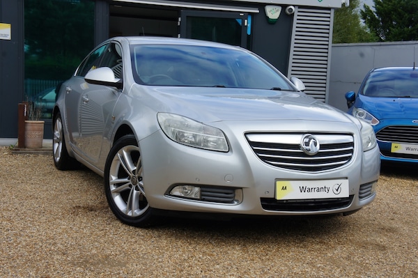 Used Vauxhall Insignia 2010 for sale - 76243258: Photo 2