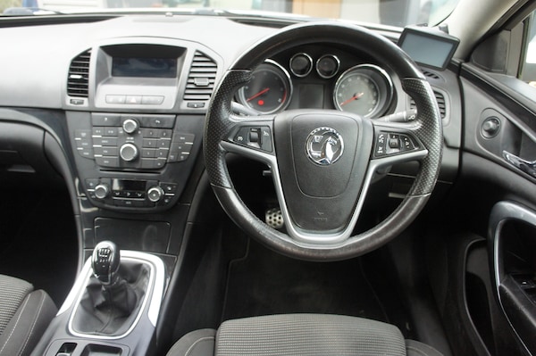 Used Vauxhall Insignia 2010 for sale - 76243258: Photo 6