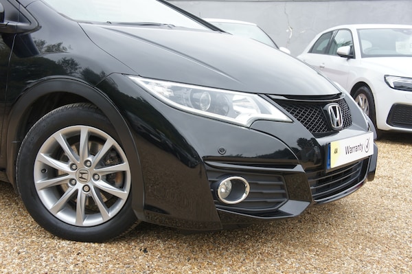 Used Honda Civic 2015 for sale - 76077244: Photo 2