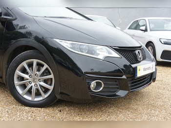 Used Honda Civic 2015 for sale - 76077244: Photo 2