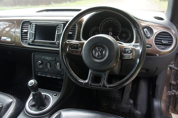 Used Volkswagen Beetle 2015 for sale - 76143615: Photo 6