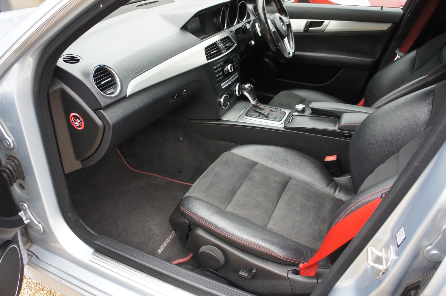 Used Mercedes-Benz C-Class 2012 for sale - 76077937: Photo 10