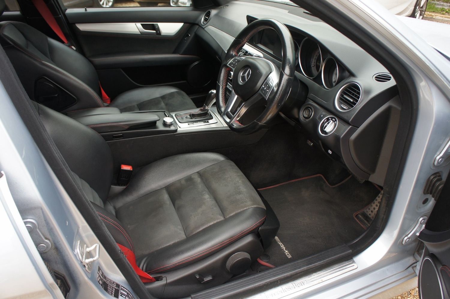 Used Mercedes-Benz C-Class 2012 for sale - 76077937: Photo 7