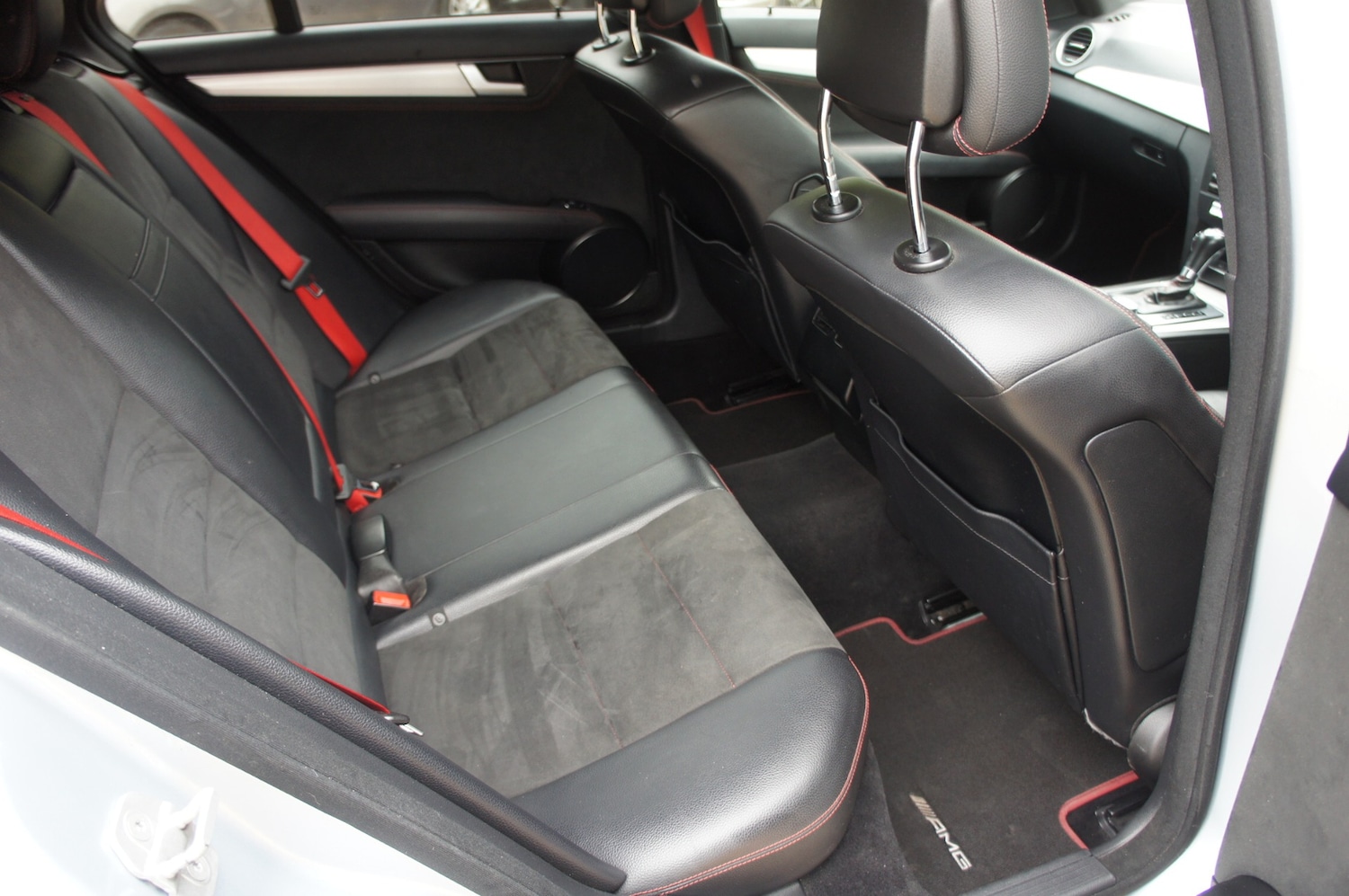 Used Mercedes-Benz C-Class 2012 for sale - 76077937: Photo 9