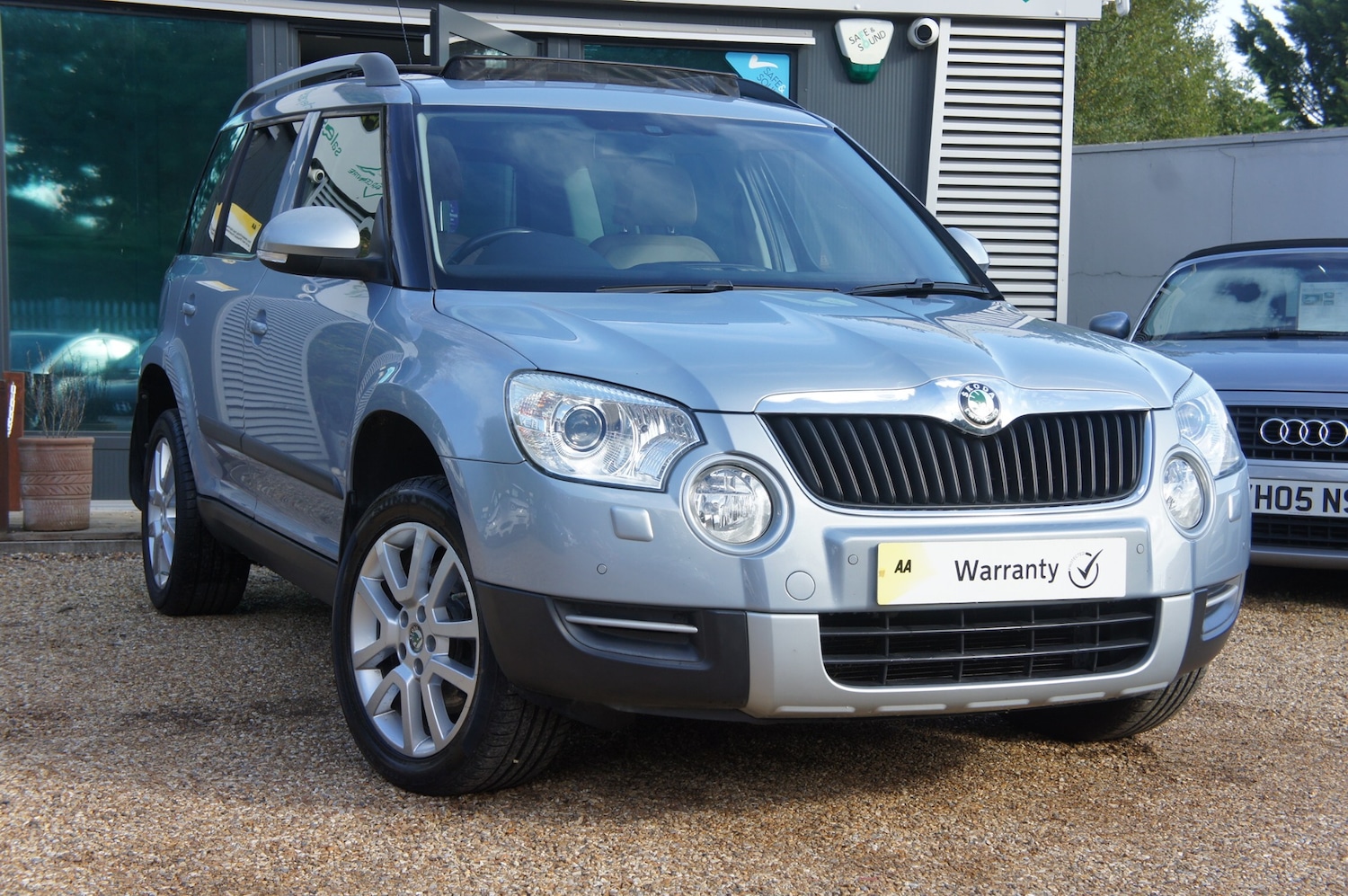 Used Skoda Yeti 2010 for sale - 76352720: Photo 2