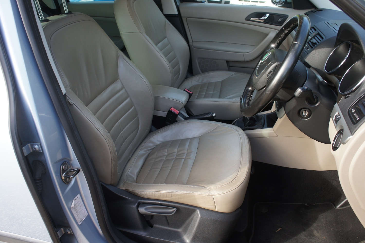 Used Skoda Yeti 2010 for sale - 76352720: Photo 8