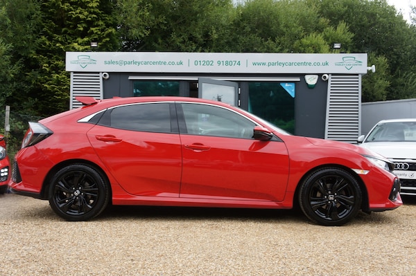 Used Honda Civic 2017 for sale - 75346072: Photo 4